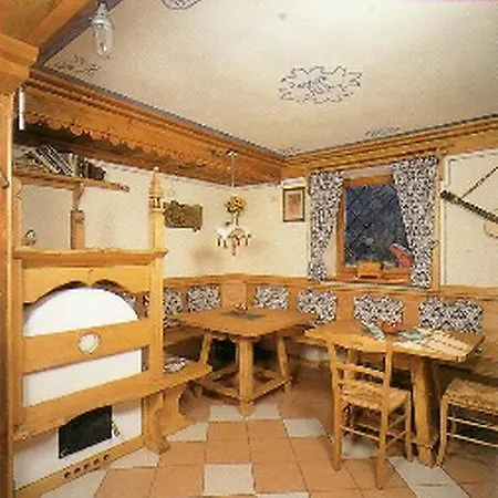 Garni La Rondine-2